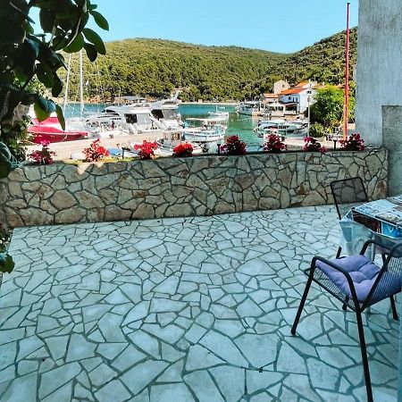 Guesthouse Porto เซรส ภายนอก รูปภาพ
