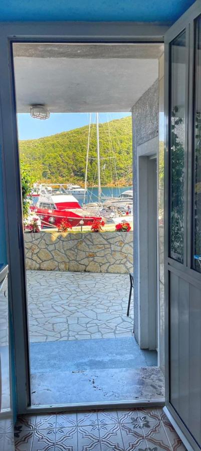 Guesthouse Porto เซรส ภายนอก รูปภาพ