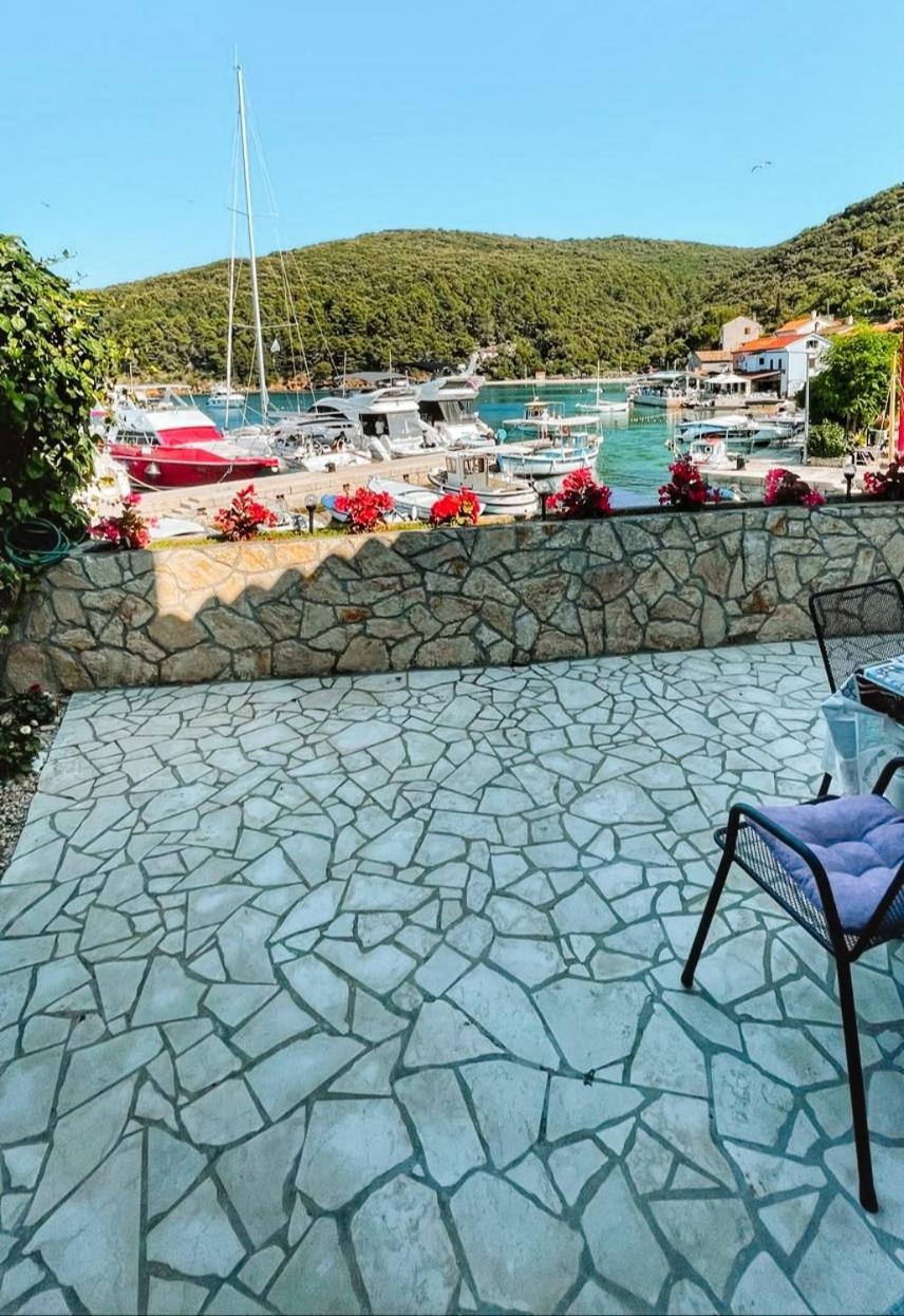 Guesthouse Porto เซรส ภายนอก รูปภาพ